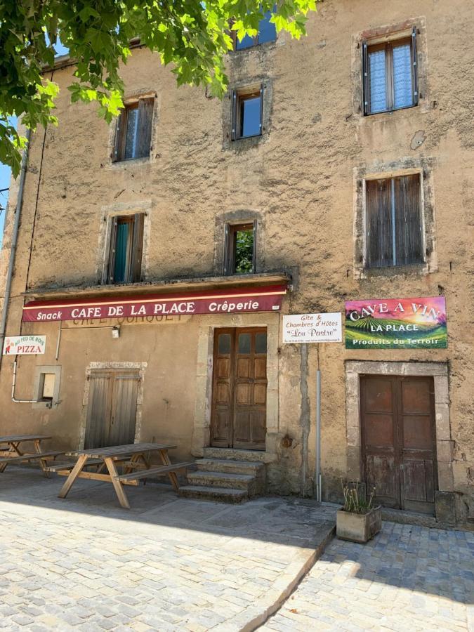 Café de la Place Gîte&Chambres d'hôtes Lou Pastre Lanuéjols Exterior foto